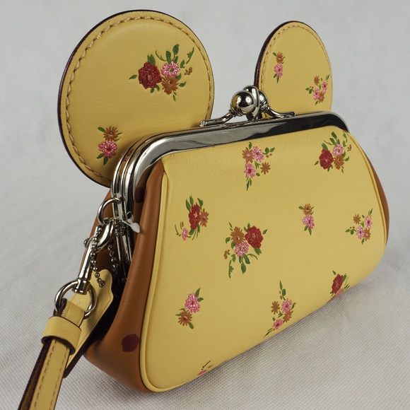 Disney Coach Wristlet Minnie Mouse Ears Vanilla - Picture 4 of 8